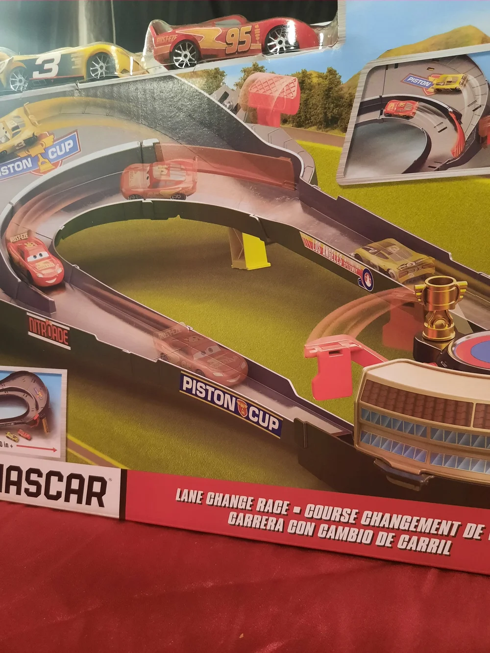 Disney Pixar Cars Nascar Piston Cup Lane Change Race Track Set Mcqueen & Garstin